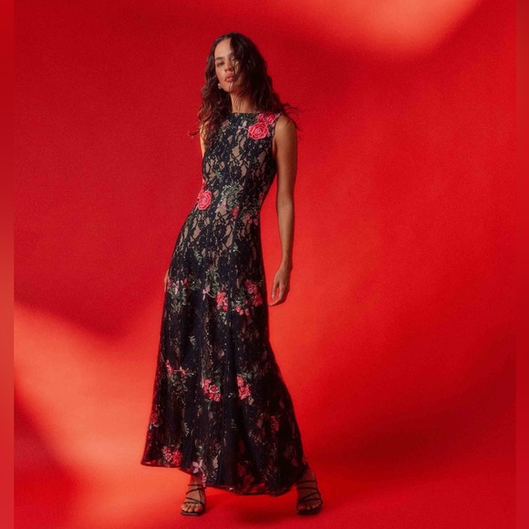 Elliatt Dresses & Skirts - Elliatt Morgaine Lace Gown in Black size S NWT Black-tie events Galas Evening